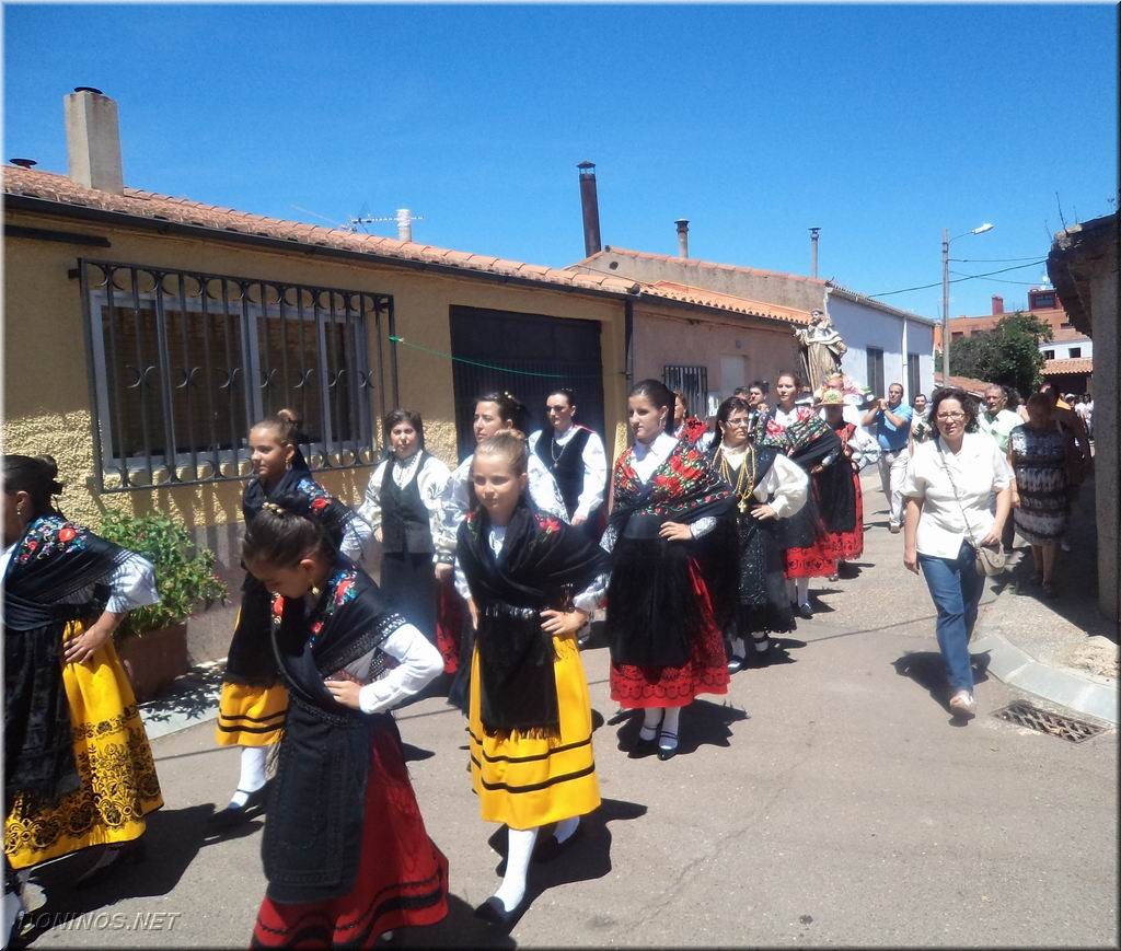 santodomingo2013_seve_procesion-bailes_111.JPG